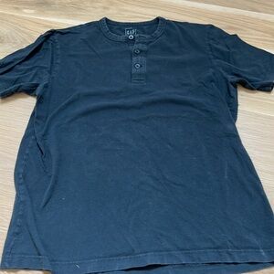 Gap Men’s Tshirt